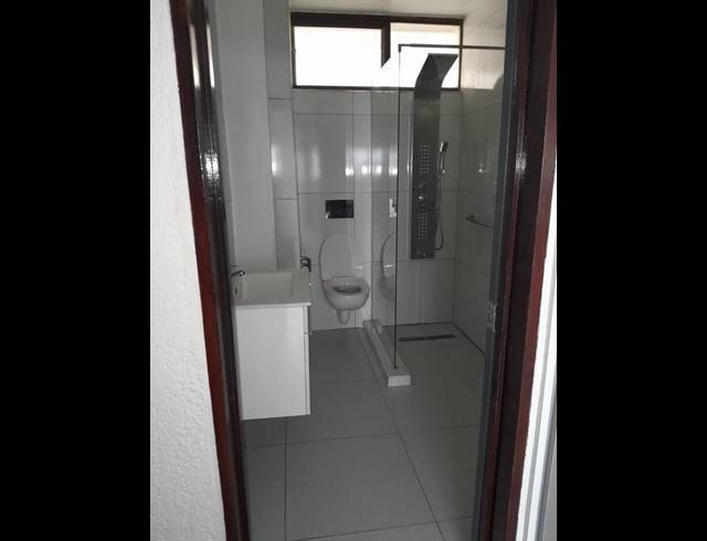 2 BEDROOM PROPERTY TO RENT IN PARADISE VALLEY